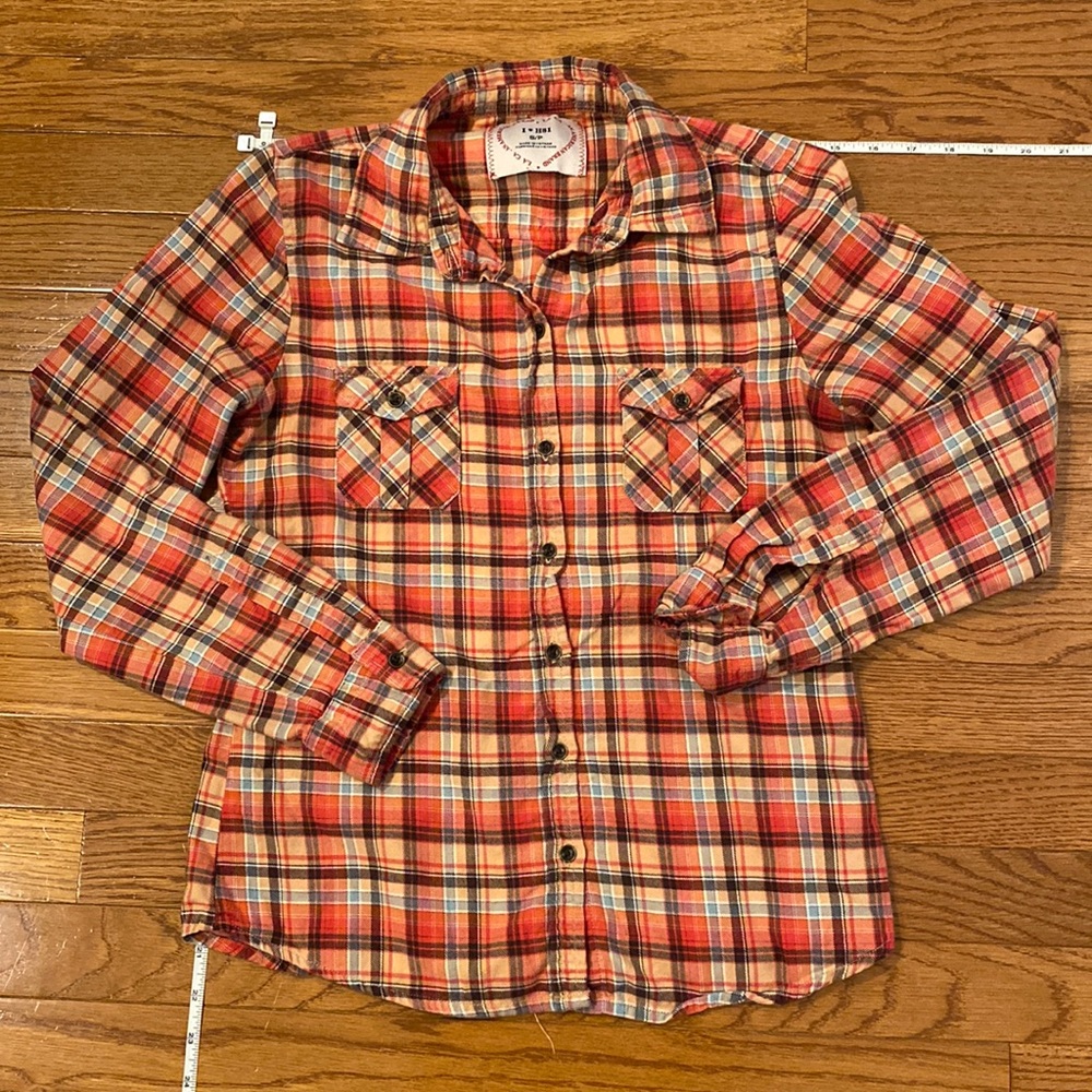 Plain button up - Picture 1 of 8